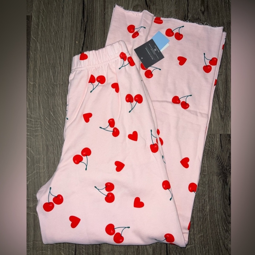 Target Cherry Hearts Sweatshirt Sweatpants 2-Piece Set Pink Valentine’s Day NWT - Picture 6 of 11